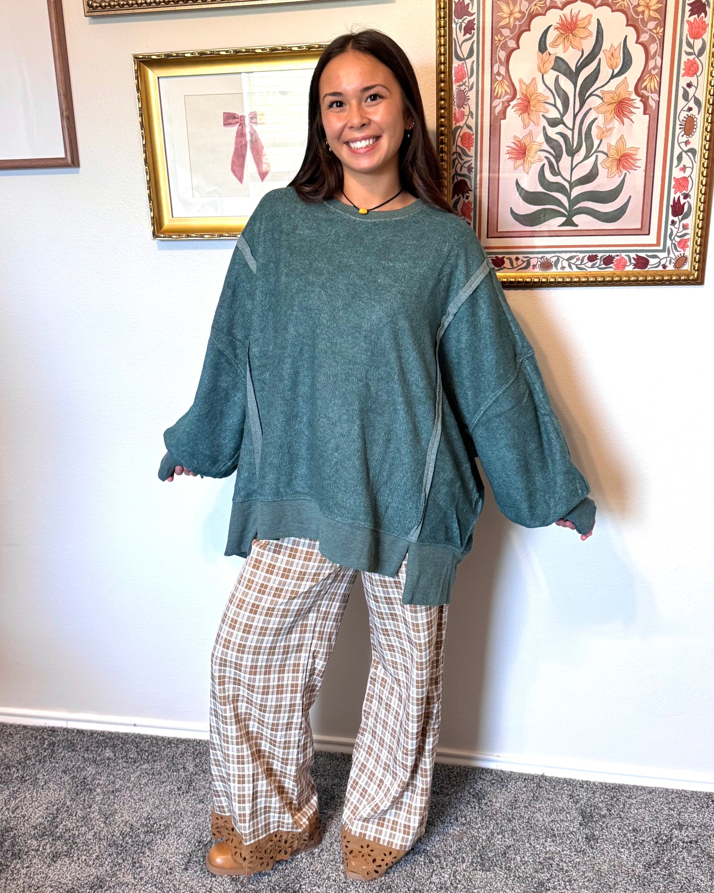 Oversized Raw Edge Sweatshirt