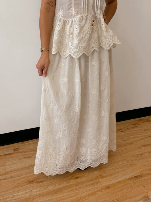 Eyelet Cream Skirt Skirt
